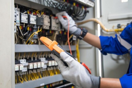 Comment moderniser votre installation électrique pour plus de sécurité ?