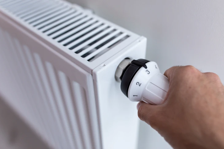 Installation de chauffe-eau à gaz en intérieur résidentiel