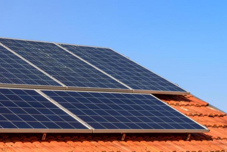 Panneaux solaires à Schlierbach, quel modèle choisir pour économiser ?